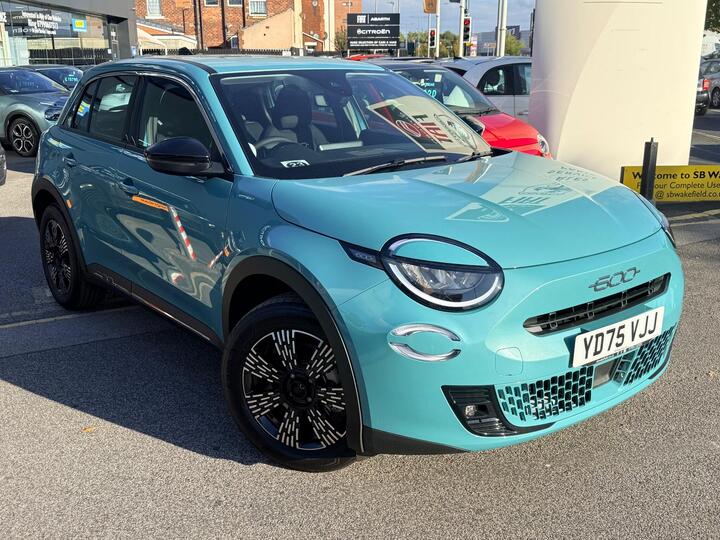 Fiat 600 1.2 MHEV E-DCT Euro 6 (s/s) 5dr