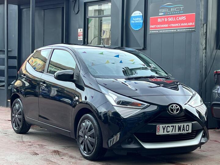Toyota AYGO 1.0 VVT-i X-play X-shift Euro 6 5dr (Safety Sense)