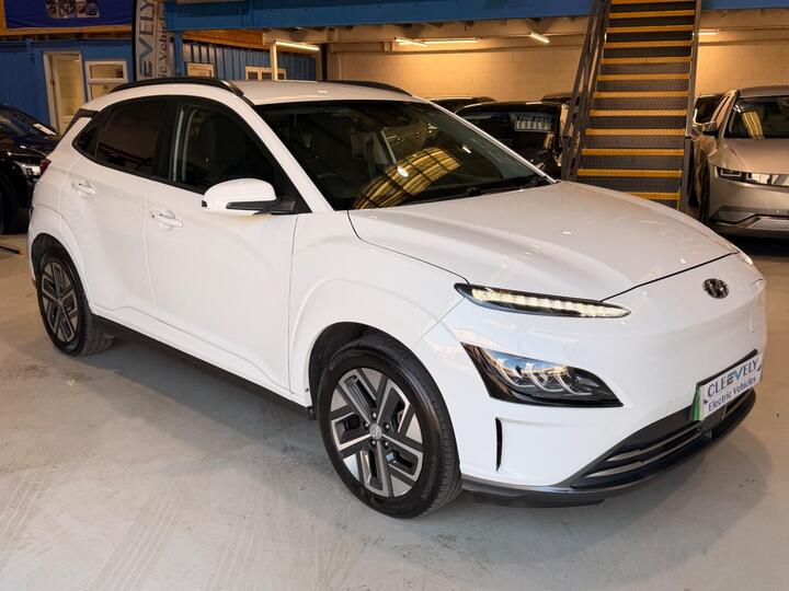 Hyundai KONA 64kWh Premium Auto 5dr (10.5kW Charger)