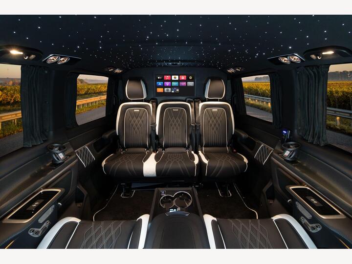 Mercedes-Benz V Class 2.0 V300d AMG Line G-Tronic+ Euro 6 (s/s) 5dr XLWB Mercedes-Benz V Class 2.0 V300d AMG Line G-Tronic+ Euro 6 (s/s) 5dr XLWB