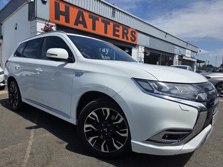 Mitsubishi OUTLANDER 2.4h TwinMotor 13.8kWh 4h CVT 4WD Euro 6 (s/s) 5dr