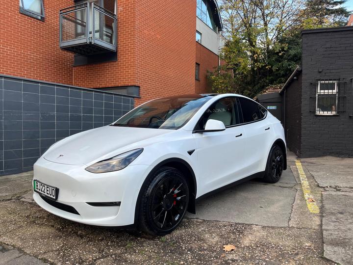 Tesla Model Y (Dual Motor) Long Range Auto 4WDE 5dr