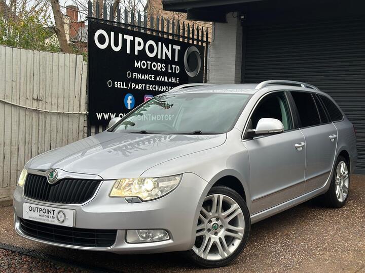 Skoda Superb 2.0 TDI Elegance Euro 5 5dr