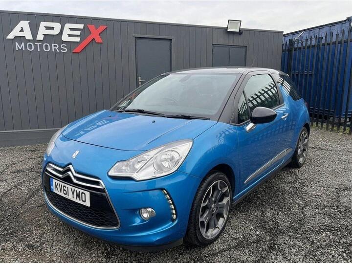 Citroen DS3 1.6 E-HDi Airdream DStyle Plus Euro 5 (s/s) 3dr Citroen DS3 1.6 E-HDi Airdream DStyle Plus Euro 5 (s/s) 3dr