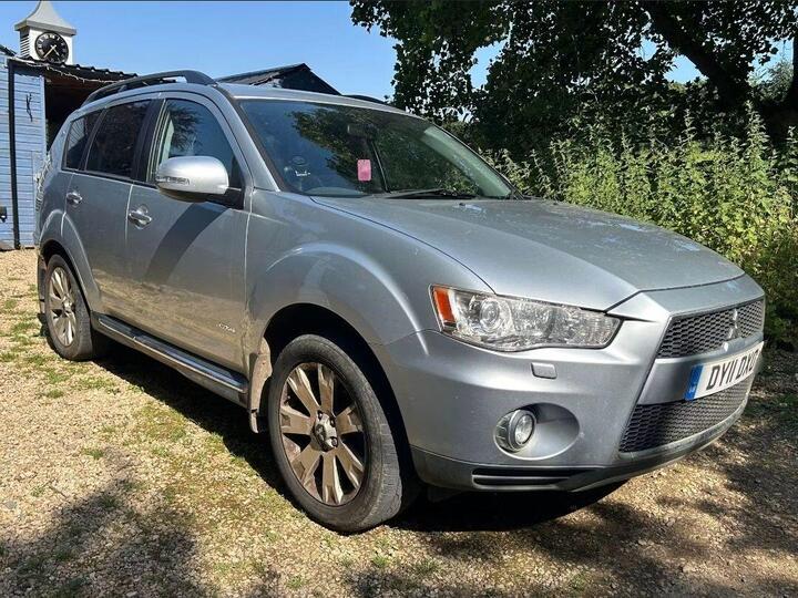 Mitsubishi Outlander 2.2 DI-D GX4 SST 4WD Euro 5 5dr