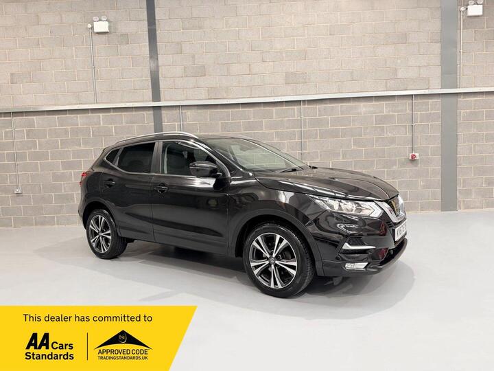 Nissan Qashqai 1.2 DIG-T N-Connecta Euro 6 (s/s) 5dr