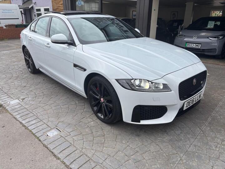 Jaguar XF 3.0d V6 S Auto Euro 6 (s/s) 4dr