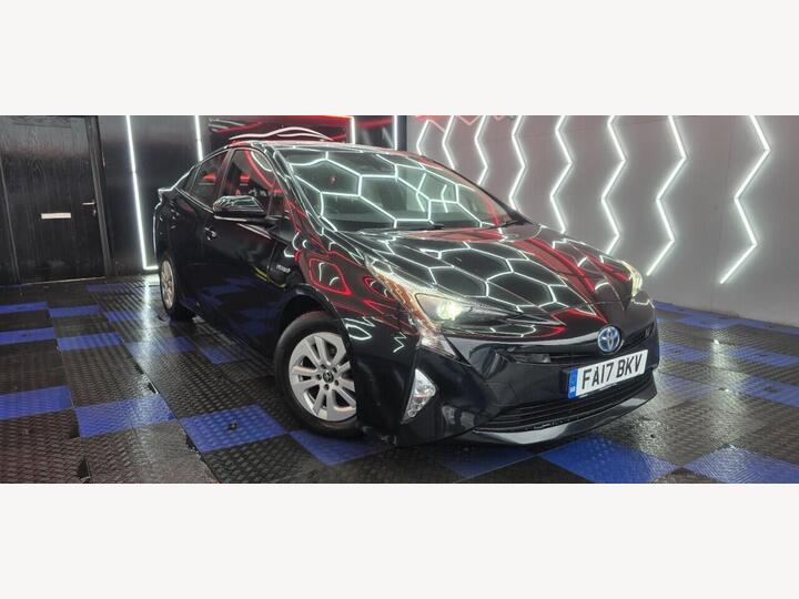 Toyota PRIUS 1.8 VVT-h Business Edition Plus CVT Euro 6 (s/s) 5dr (15in Alloy)
