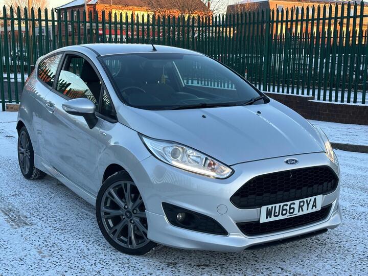 Ford Fiesta 1.0T EcoBoost ST-Line Euro 6 (s/s) 3dr