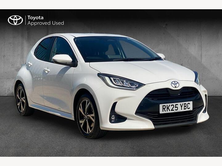 Toyota Yaris 1.5 VVT-h Design E-CVT Euro 6 (s/s) 5dr
