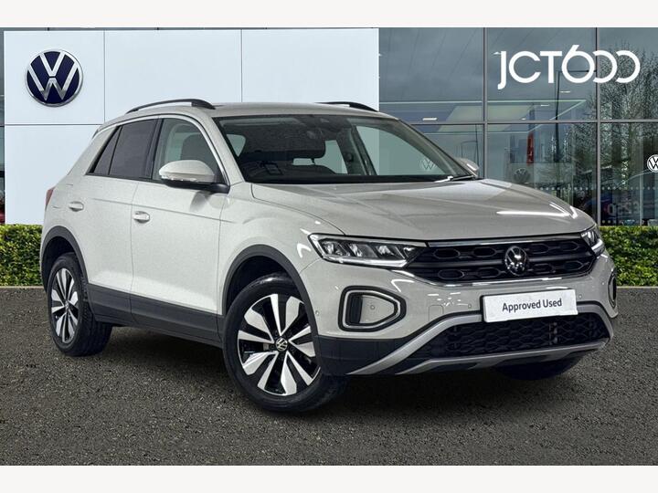 Volkswagen T-Roc 1.5 TSI Match Euro 6 (s/s) 5dr Volkswagen T-Roc 1.5 TSI Match Euro 6 (s/s) 5dr