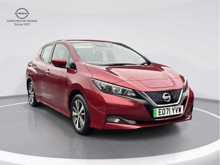 Nissan Leaf 40kWh Acenta Auto 5dr Nissan Leaf 40kWh Acenta Auto 5dr
