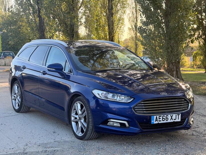 Ford Mondeo 2.0 TDCi Titanium Euro 6 (s/s) 5dr