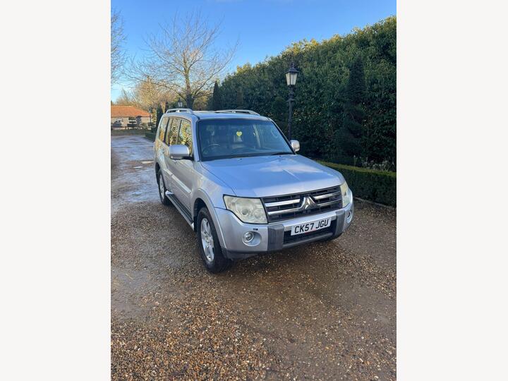 Mitsubishi Shogun 3.2 DI-DC Elegance Auto 4WD Euro 4 5dr LWB