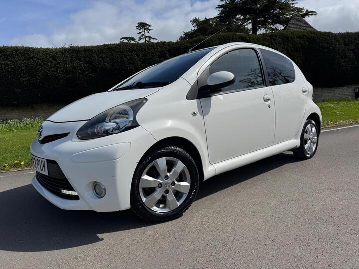 Toyota AYGO 1.0 VVT-i Fire Euro 5 5dr
