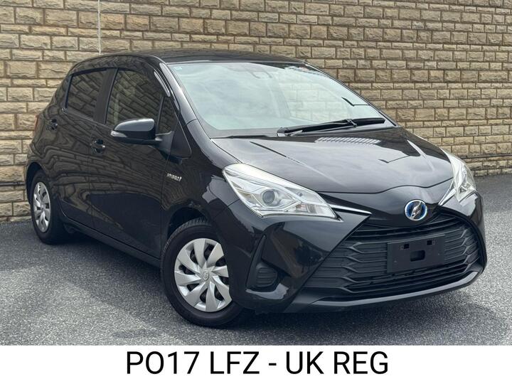 Toyota Yaris 1.5 VVT-h Design Hatchback 5dr Petrol Hybrid E-CVT Euro 6 (s/s) (100 Ps)