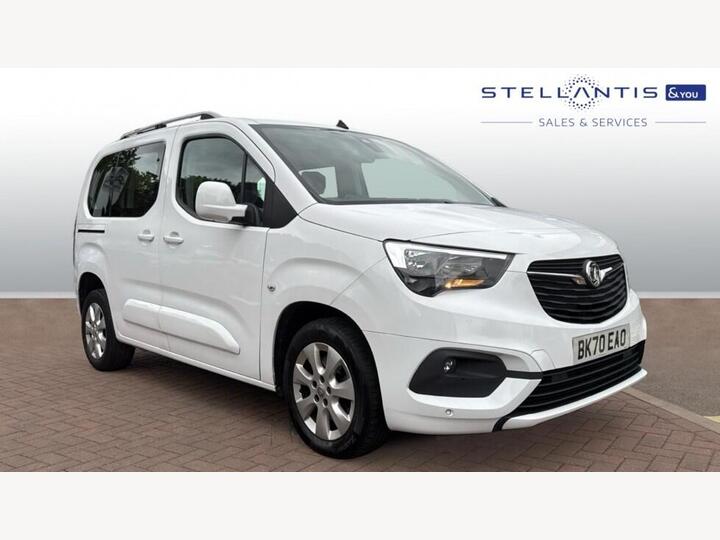 Vauxhall Combo Life 1.5 Turbo D BlueInjection Energy Euro 6 (s/s) 5dr (7 Seat) Vauxhall Combo Life 1.5 Turbo D BlueInjection Energy Euro 6 (s/s) 5dr (7 Seat)