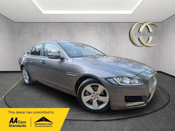 Jaguar XF 2.0d Portfolio Auto Euro 6 (s/s) 4dr