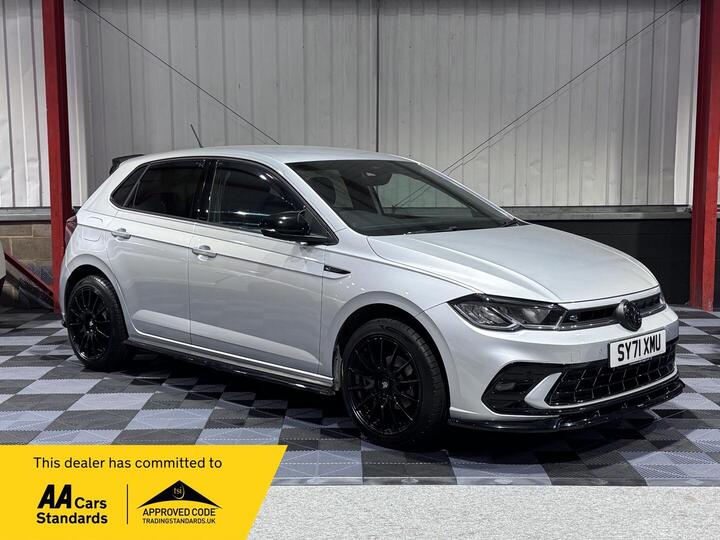 Volkswagen Polo 1.0 TSI R-Line Euro 6 (s/s) 5dr Volkswagen Polo 1.0 TSI R-Line Euro 6 (s/s) 5dr