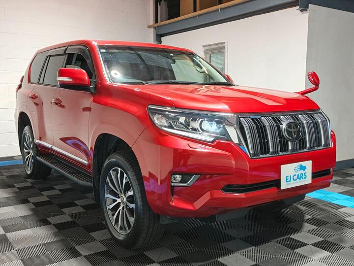 Toyota Land Cruiser 2.7 VVT-I Petrol Automatic Toyota Land Cruiser 2.7 VVT-I Petrol Automatic