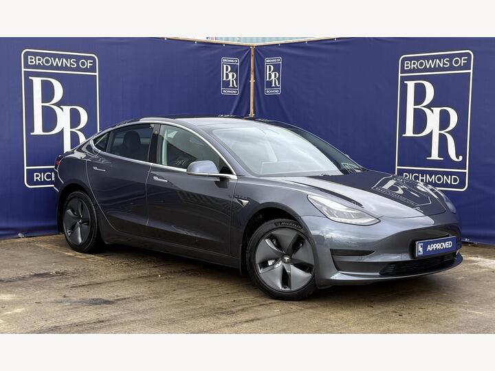 Tesla Model 3 Standard Range Plus Auto RWD 4dr
