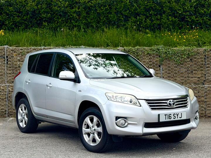 Toyota RAV4 2.2 D-CAT XT-R Auto 4WD Euro 5 5dr