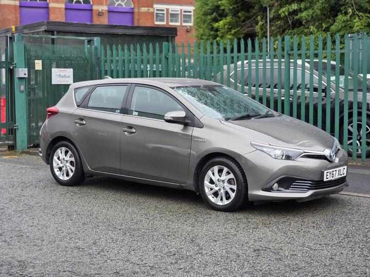 Toyota Auris 1.8 VVT-h Excel CVT Euro 6 (s/s) 5dr (Safety Sense)