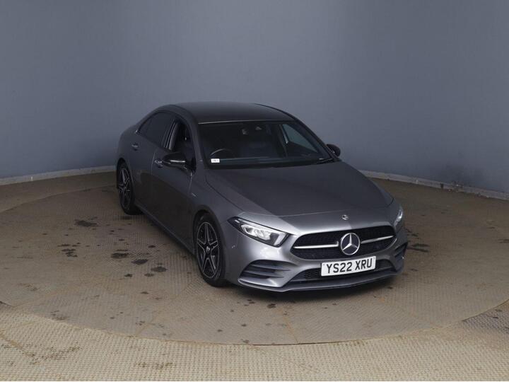 Mercedes-Benz A CLASS 2.0 A180d AMG Line Edition (Premium) 8G-DCT Euro 6 (s/s) 4dr