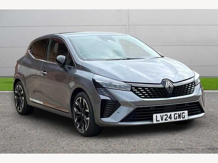 Renault Clio 1.6 E-TECH Techno Auto Euro 6 (s/s) 5dr Renault Clio 1.6 E-TECH Techno Auto Euro 6 (s/s) 5dr