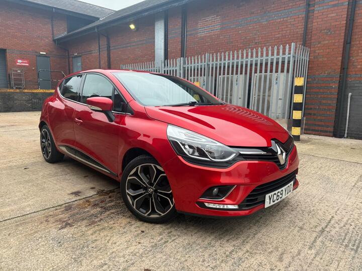 Renault Clio 0.9 TCe Iconic Euro 6 (s/s) 5dr Renault Clio 0.9 TCe Iconic Euro 6 (s/s) 5dr