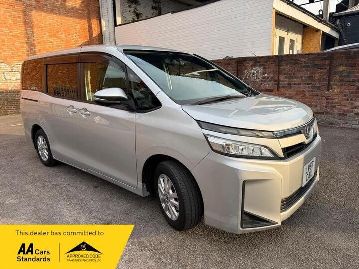 Toyota Noah N/A