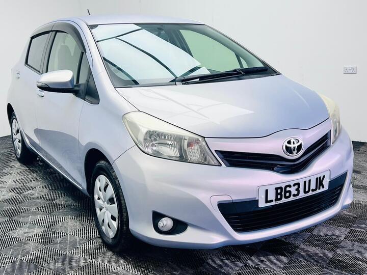 Toyota Yaris 1.33 Dual VVT-i TR Multidrive S Euro 5 5dr