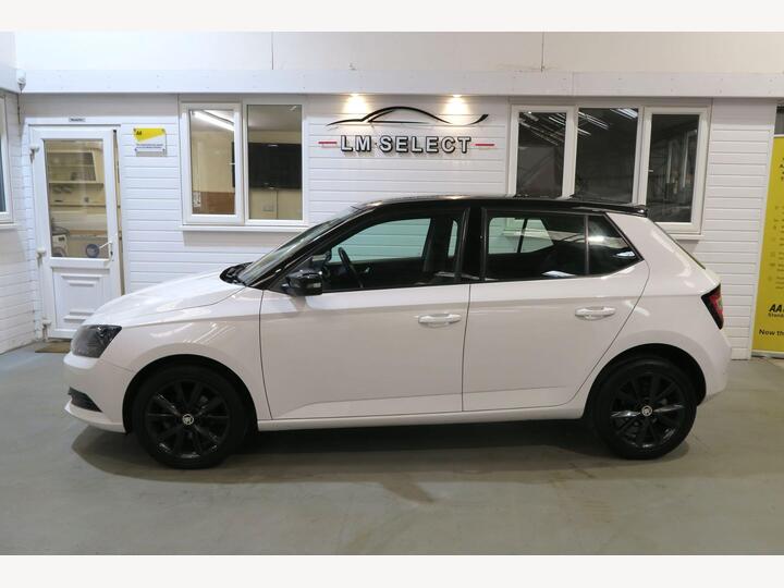 Skoda Fabia 1.2 TSI Colour Edition Euro 6 (s/s) 5dr Skoda Fabia 1.2 TSI Colour Edition Euro 6 (s/s) 5dr