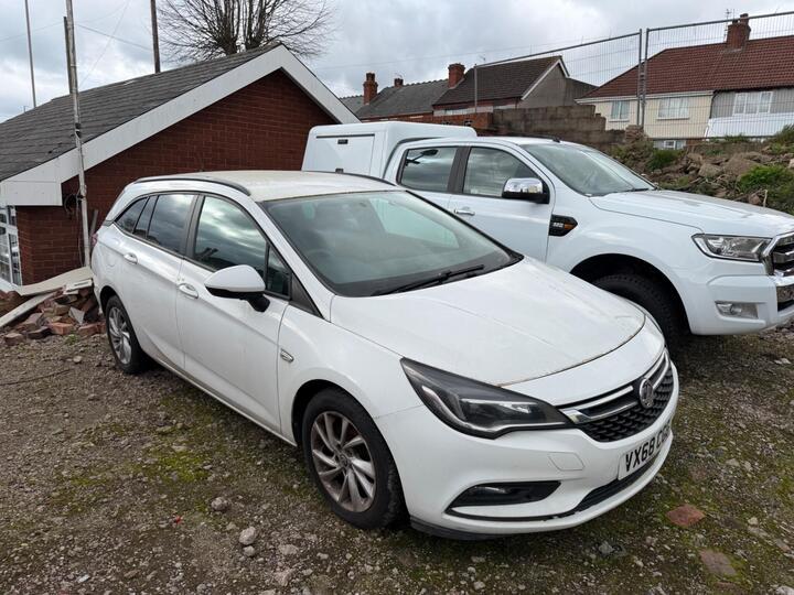 Vauxhall Astra 1.6 CDTi BlueInjection Design Sports Tourer Euro 6 (s/s) 5dr