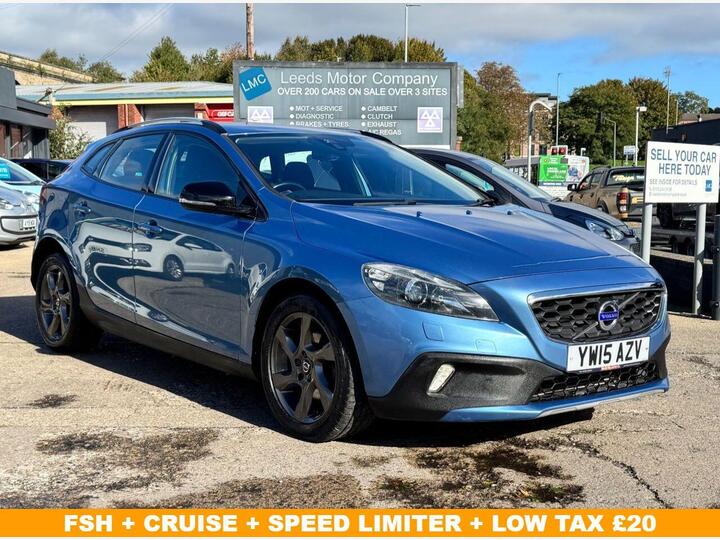 Volvo V40 CROSS COUNTRY 1.6 D2 Lux Nav Euro 5 (s/s) 5dr Volvo V40 CROSS COUNTRY 1.6 D2 Lux Nav Euro 5 (s/s) 5dr