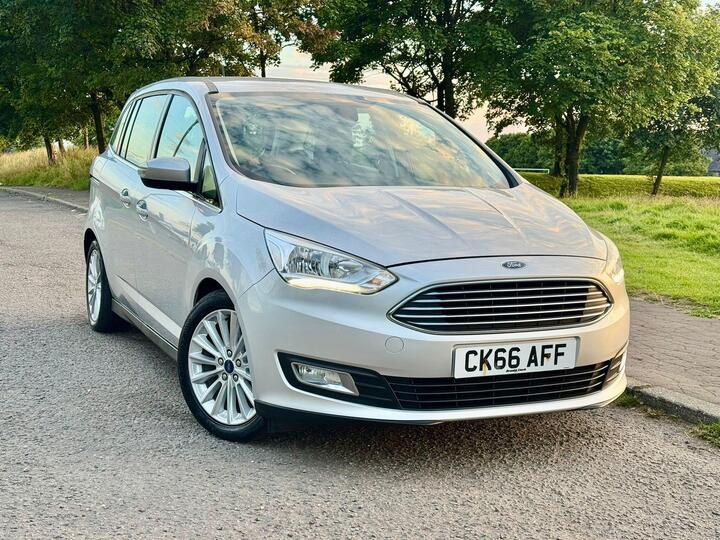 Ford Grand C-Max 1.5 TDCi Titanium Euro 6 (s/s) 5dr Ford Grand C-Max 1.5 TDCi Titanium Euro 6 (s/s) 5dr