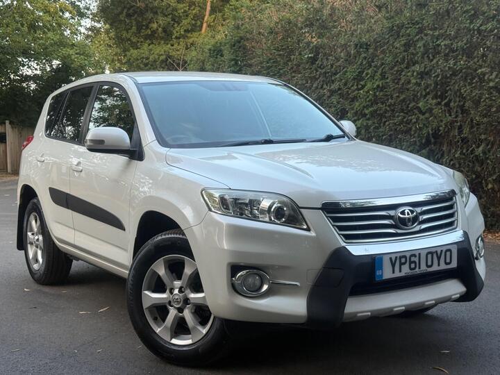 Toyota RAV4 2.0 V-Matic XT-R Multidrive S 4WD Euro 5 5dr