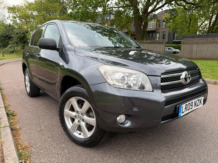 Toyota RAV4 2.0 XT-R 4WD 5dr