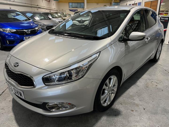 Kia Ceed 1.6 GDi EcoDynamics 3 Euro 5 (s/s) 5dr