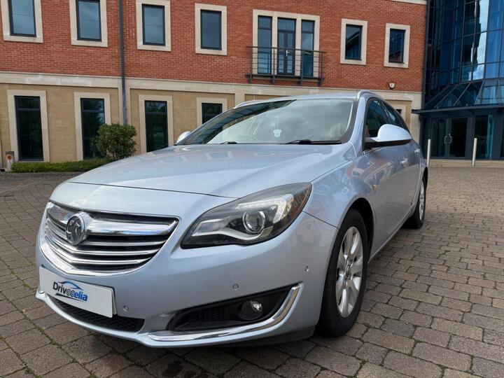 Vauxhall Insignia 2.0 CDTi EcoFLEX SRi Sports Tourer Euro 5 (s/s) 5dr