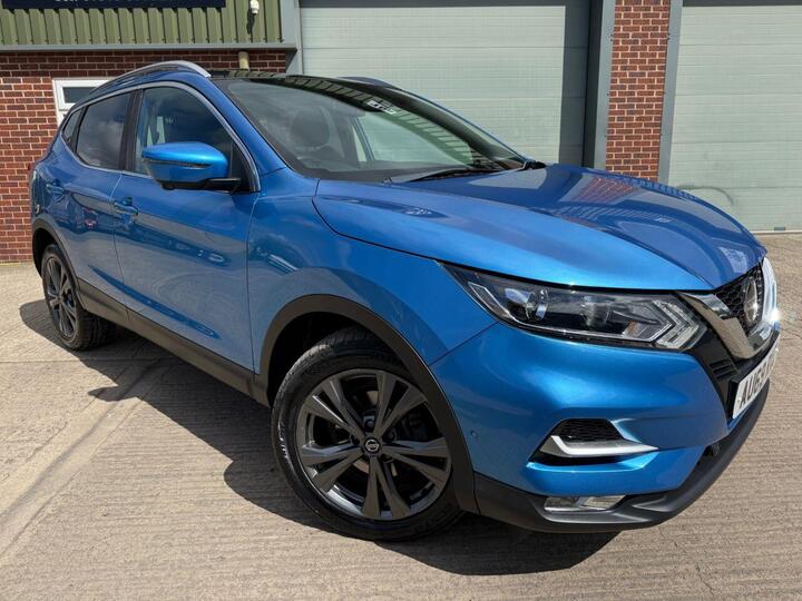 Nissan QASHQAI 1.5 DCi N-Connecta Euro 6 (s/s) 5dr