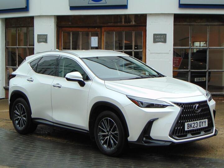 Lexus NX 2.5 450h+ 18.1kWh E-CVT 4WD Euro 6 (s/s) 5dr