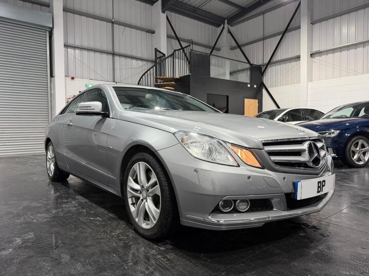 Mercedes-Benz E Class 2.1 E250 CDI BlueEfficiency SE Tiptronic Euro 5 2dr