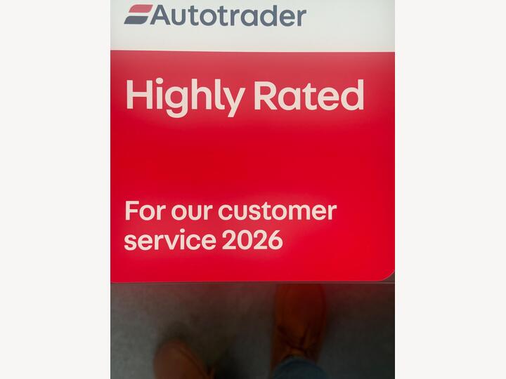 Land Rover Discovery 3.0 SD V6 HSE Luxury Auto 4WD Euro 6 (s/s) 5dr