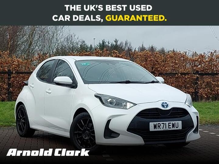 Toyota Yaris 1.5 VVT-h Icon E-CVT Euro 6 (s/s) 5dr Toyota Yaris 1.5 VVT-h Icon E-CVT Euro 6 (s/s) 5dr