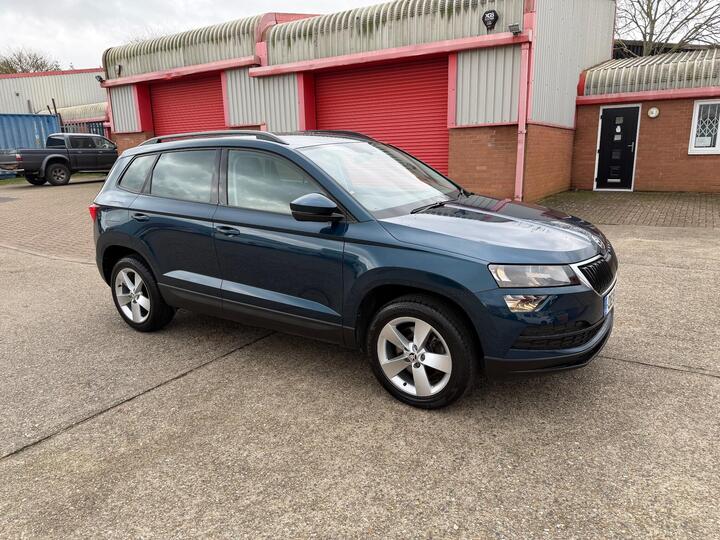 Skoda Karoq 1.0 TSI SE Euro 6 (s/s) 5dr Skoda Karoq 1.0 TSI SE Euro 6 (s/s) 5dr