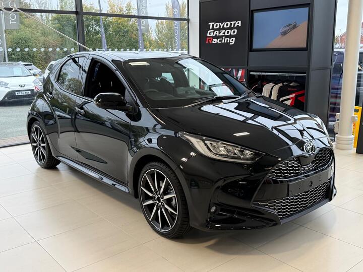 Toyota Yaris 1.5 VVT-h GR SPORT E-CVT Euro 6 (s/s) 5dr