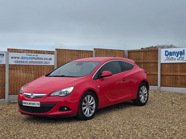 Vauxhall Astra GTC 2.0 CDTi SRi Euro 5 (s/s) 3dr Vauxhall Astra GTC 2.0 CDTi SRi Euro 5 (s/s) 3dr
