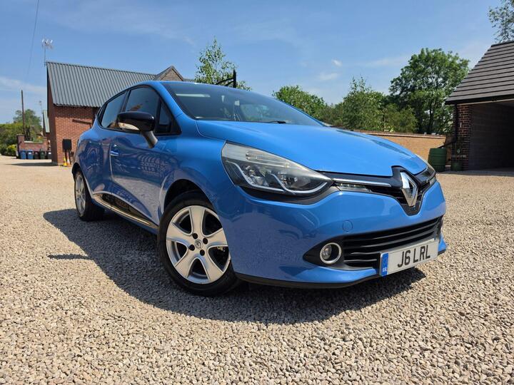 Renault Clio 1.2 16V Dynamique MediaNav Euro 5 5dr Renault Clio 1.2 16V Dynamique MediaNav Euro 5 5dr