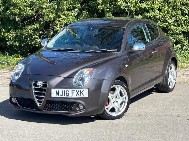 Alfa Romeo MiTo 875 TB TwinAir Distinctive Euro 6 (s/s) 3dr Alfa Romeo MiTo 875 TB TwinAir Distinctive Euro 6 (s/s) 3dr